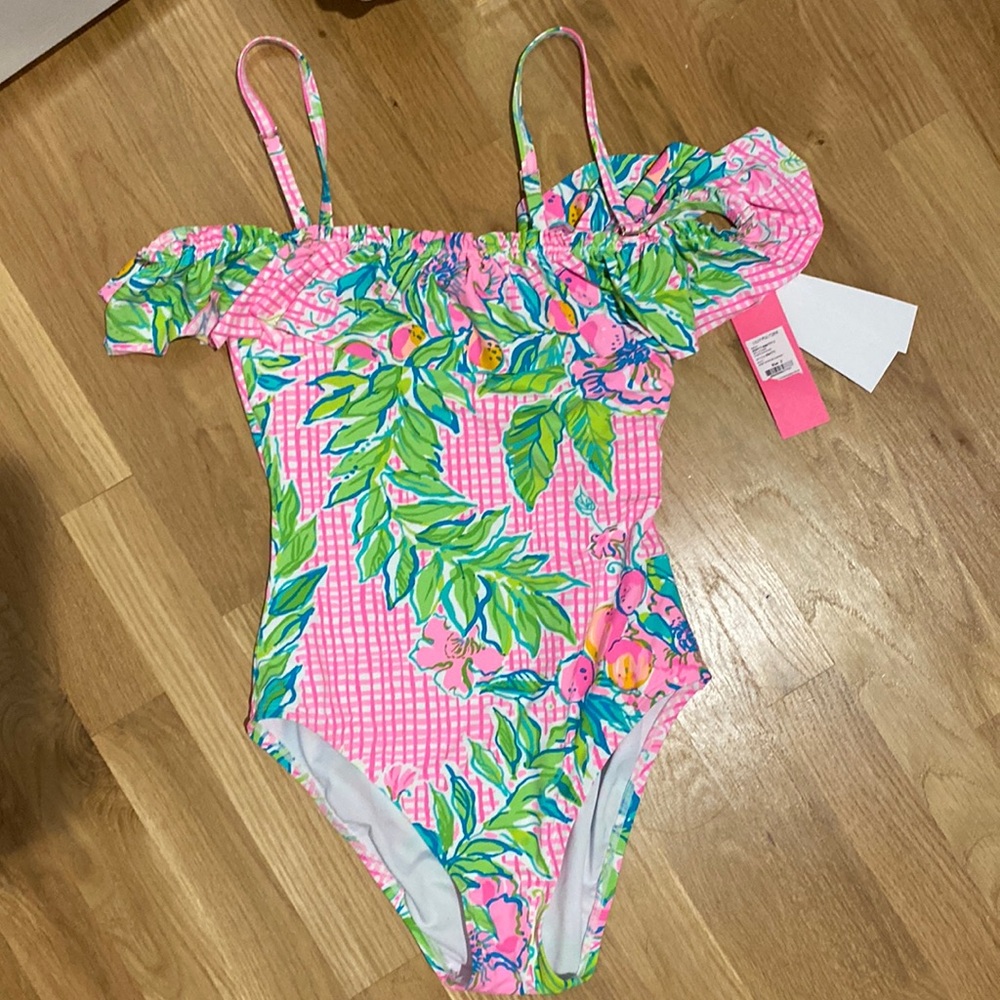 NWT Lilly size 2 Fiesta swimsuit in don’t stop beleafing